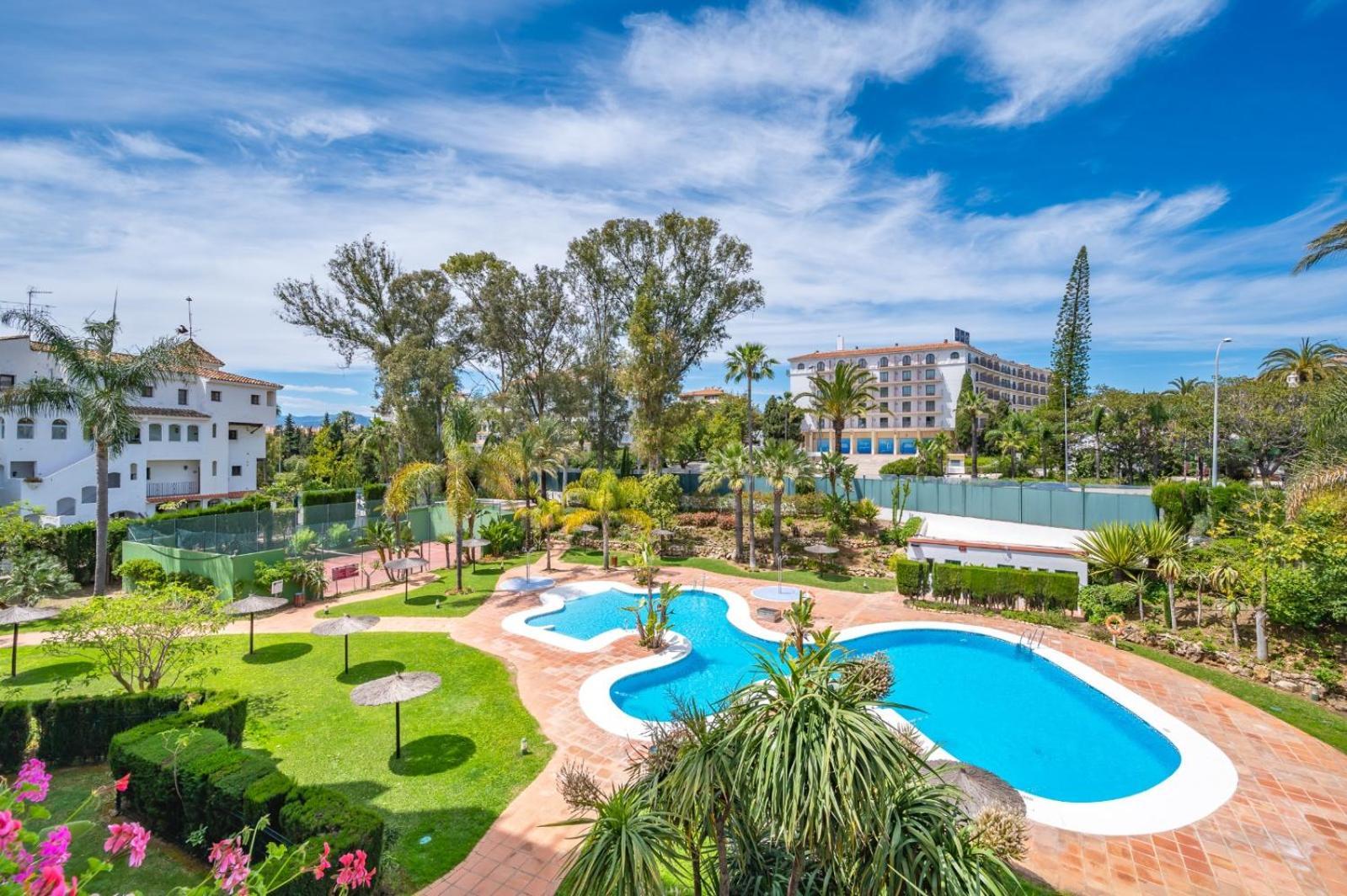 1 Bedroom Apartment, With Sea Views, In Medina Garden - Puerto Banus Марбелья Екстер'єр фото